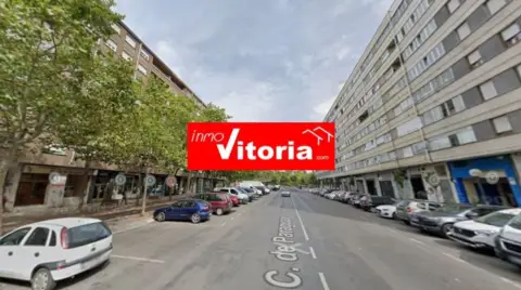 Garaje en calle de Paraguay