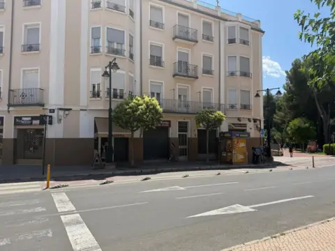 Local comercial en calle de los Alçamora, 20