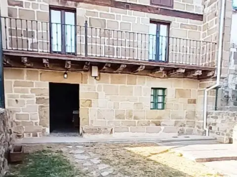 Casa adosada en calle Bo La Fuente