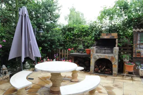 Casa adosada en calle Urbanización Villagulema