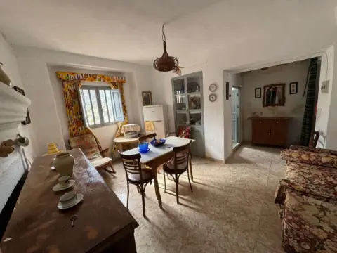 Casa en Laroya