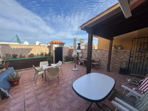 Chalet en Las Marinas