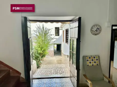 Casa rústica en calle Andrade Navarrete
