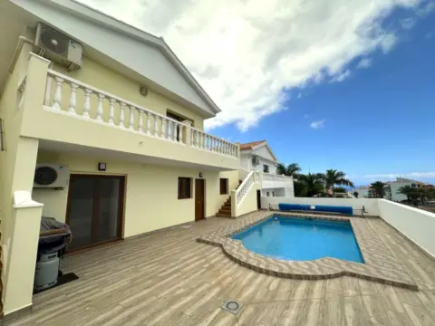 Chalet en calle de la Tosca