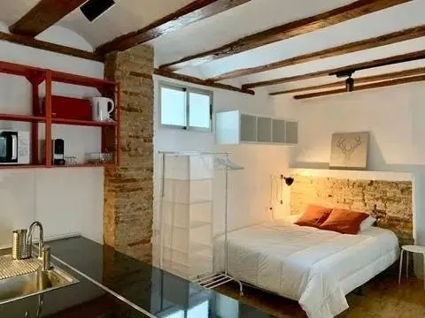 Estudio en Ciutat Vella