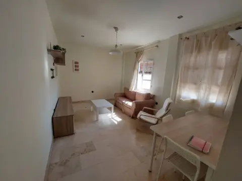 Piso en calle Canónigo