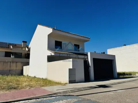 Chalet en calle Bratislava, 43
