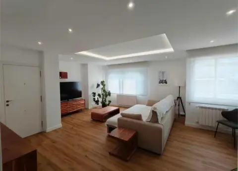 Piso en calle de Emilia Pardo Bazán