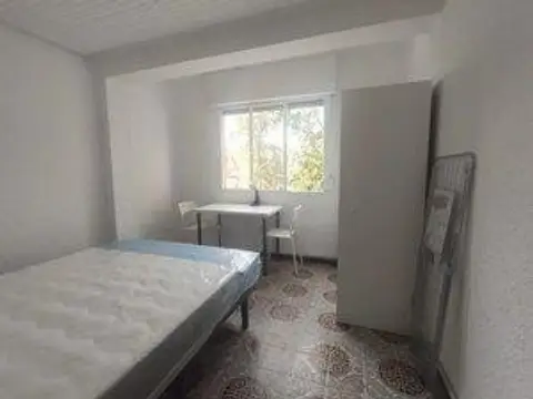 Habitación en calle Cami Reial