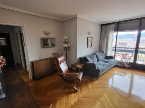 Piso en Autonomia Kalea, 53