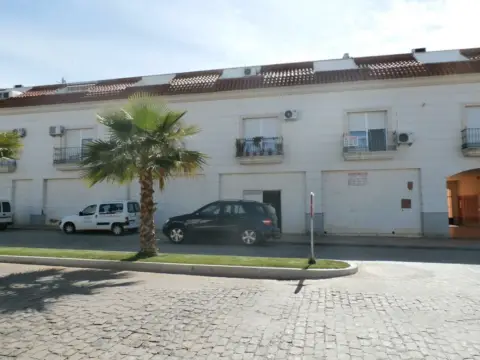 Local comercial en Avenida de la Constitución, 79