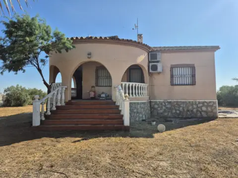 Chalet en Santa Agueda