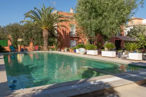 Chalet en calle de Las Gabias