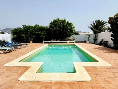 Chalet en calle Lomo Blanco