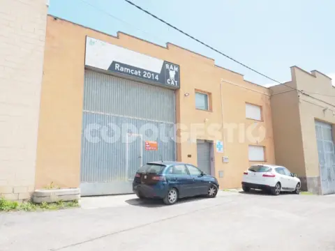 Nave industrial en Carrer de Joan Codina Vivet