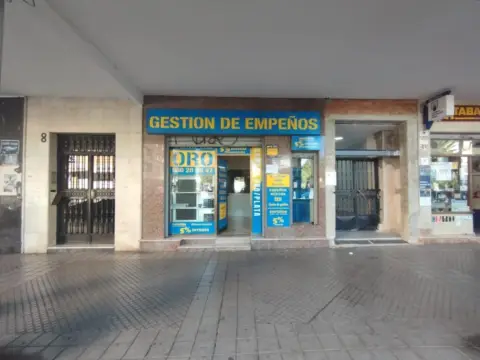 Local comercial en Avenida