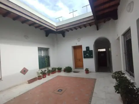 Piso en Cobreros Viejo