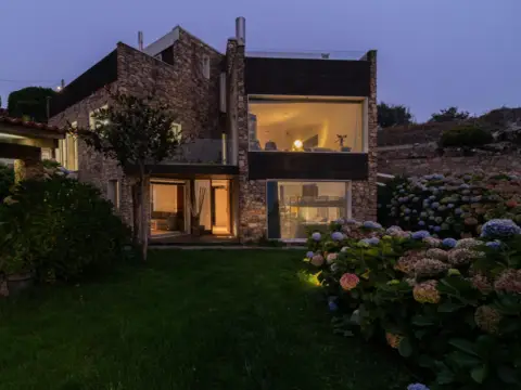 Chalet en Rúa Bajada a la Playa