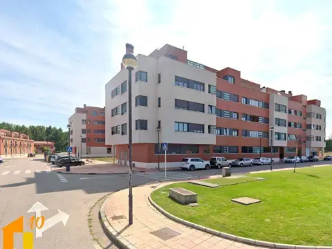 Ático en calle de Luis Rosales