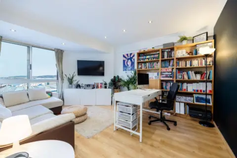 Piso en calle del Instituto Oceanográfico, 1