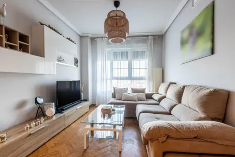 Piso en calle de Vicente Gaos