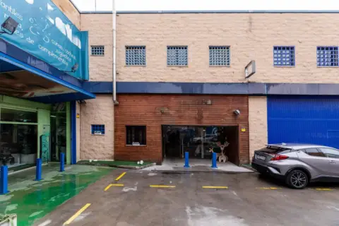 Nave industrial en Parque de La Marina