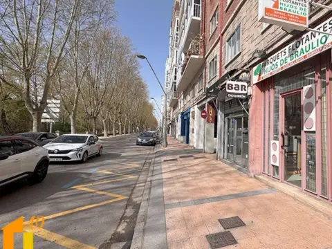 Local comercial en Avenida del Arlanzón
