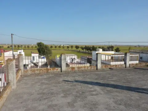 Casa adosada en Sin Zona