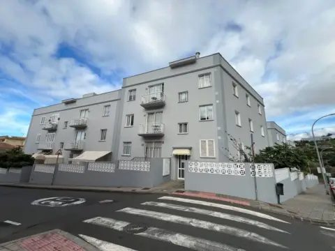 Piso en calle Piloto