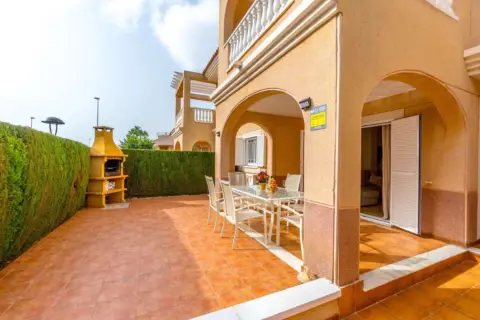 Piso en calle Pino Canadá, 5