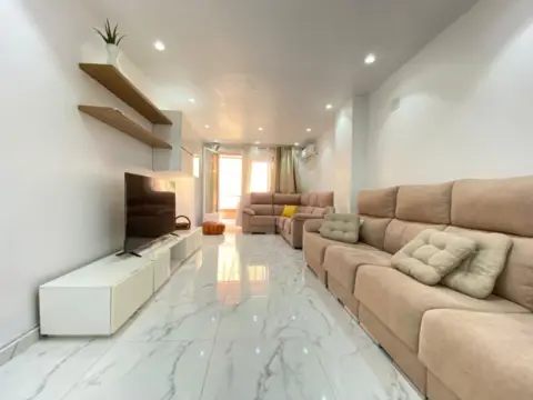 Piso en calle de Pedreguer, 5