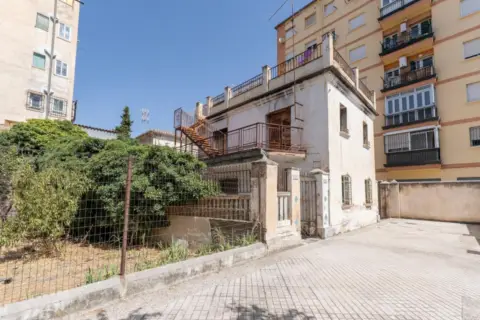 Casa – Granada Capital
