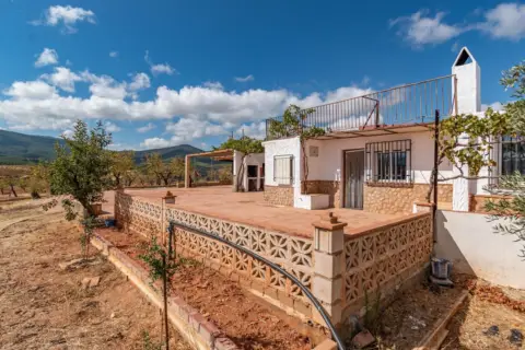 Casa en calle Loma de Santa Lucia