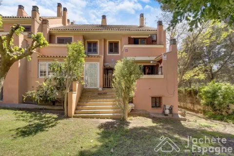 Casa pareada en calle 137