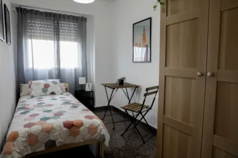 Room in Carrer del Retor Català, 34