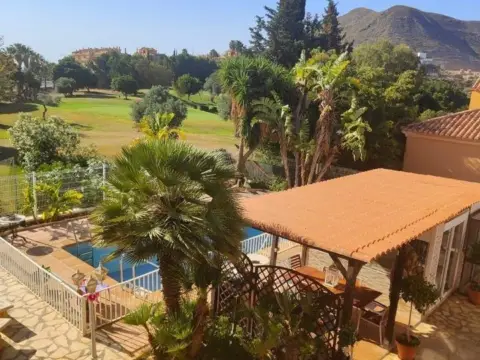 Chalet en calle Gardenias