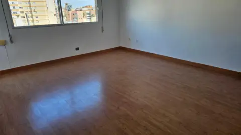 Piso en calle Granada, 80