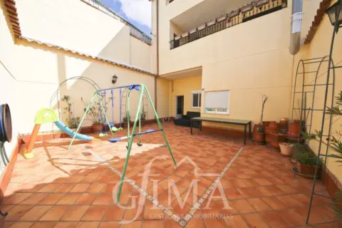 Casa en Avda. Juan Carlos I