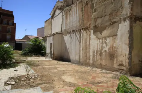 Terreno en calle Doña Crisanta