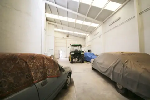Nave industrial en calle García Pavón