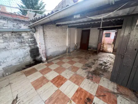 Casa en calle Puerta Granada