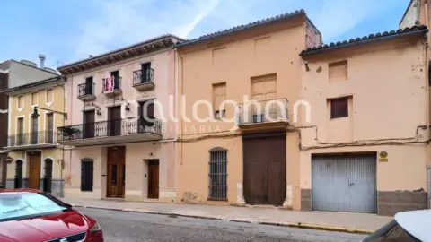 Casa adosada en Carrer del Pintor Vergara