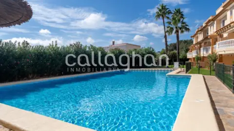 Casa adosada en calle de Roderic de Osona,