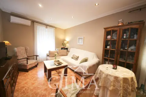 Casa en Glorieta Mª Cristina