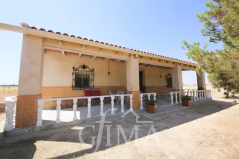 Chalet en Castilla La Mancha