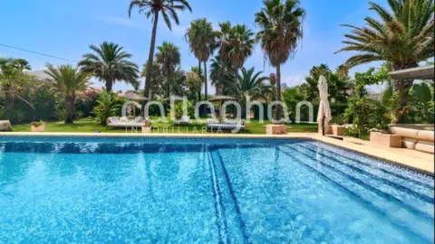 Chalet en Carrer del Llac Hurón