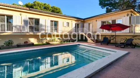 Chalet en Urbanizacion El Pinar 3