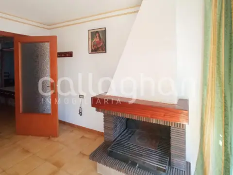 Dúplex en calle Mijares