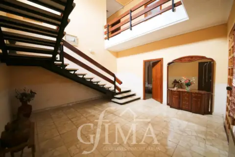 Casa en Zona Centrica- Junto A Juan de Zuñiga