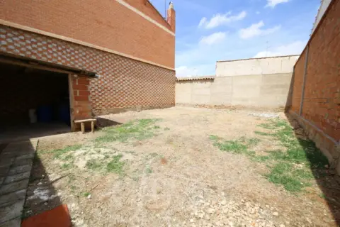 Terreno en calle La Paz